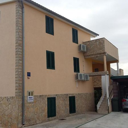 Apartmani Jakovljevic Μούρτερ Εξωτερικό φωτογραφία