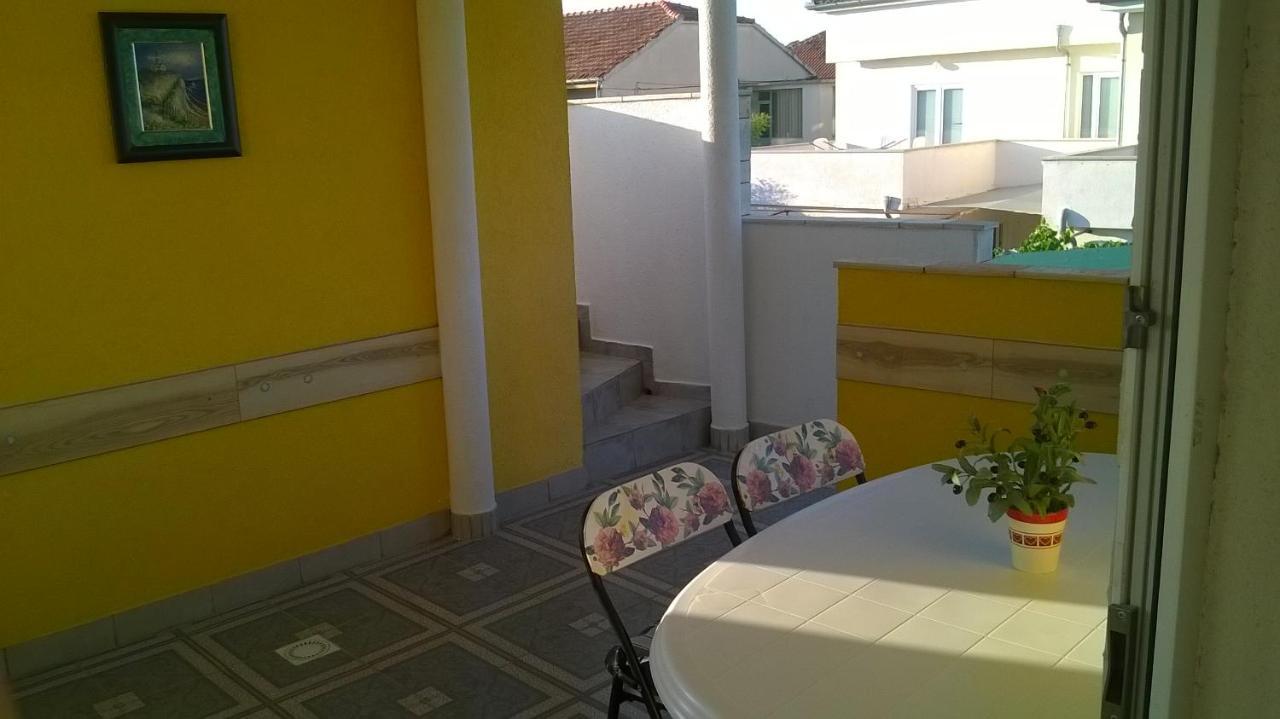 Apartmani Jakovljevic Μούρτερ Εξωτερικό φωτογραφία
