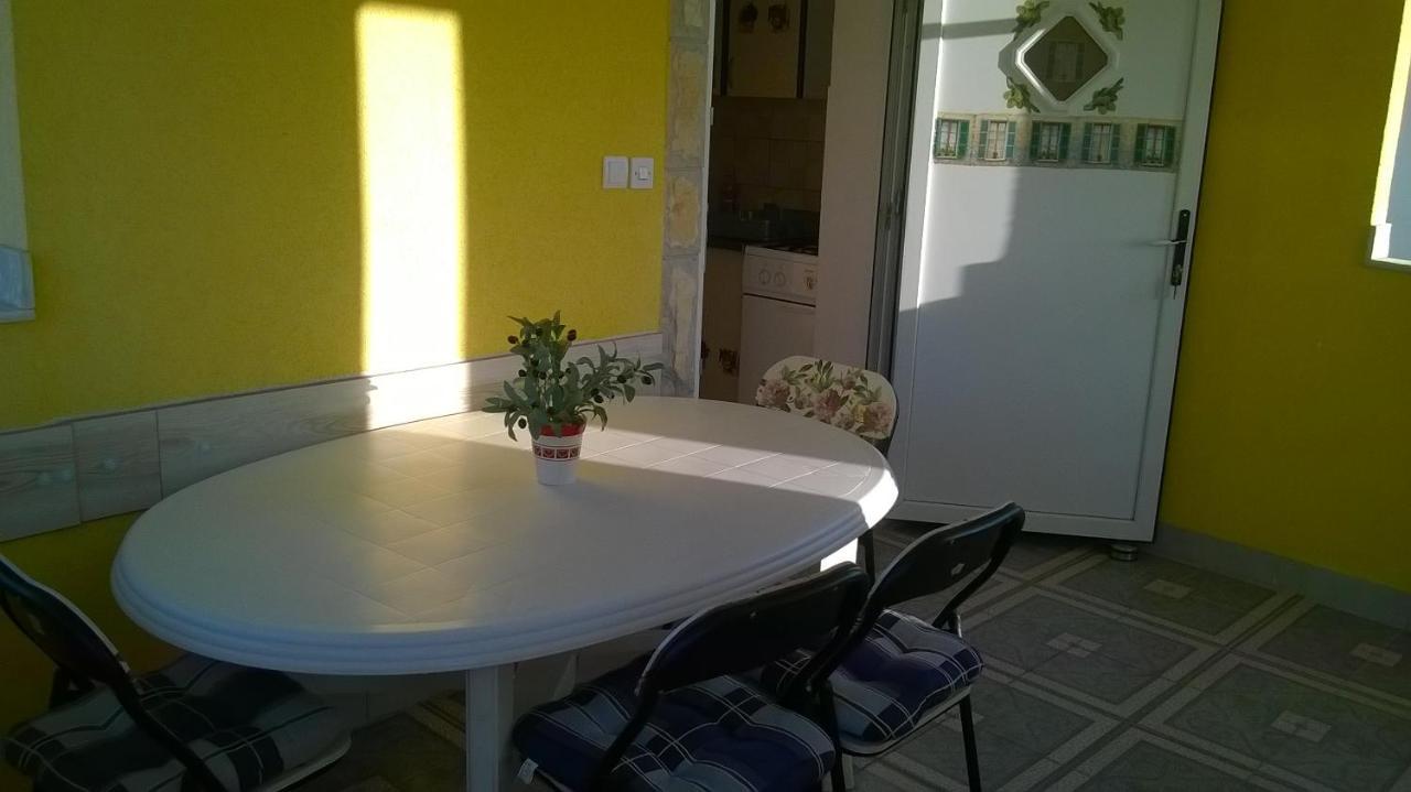Apartmani Jakovljevic Μούρτερ Εξωτερικό φωτογραφία