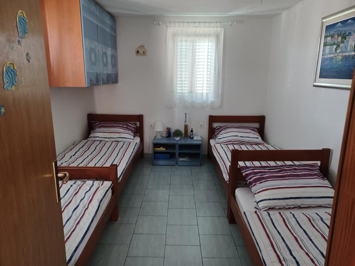 Apartmani Jakovljevic Μούρτερ Εξωτερικό φωτογραφία