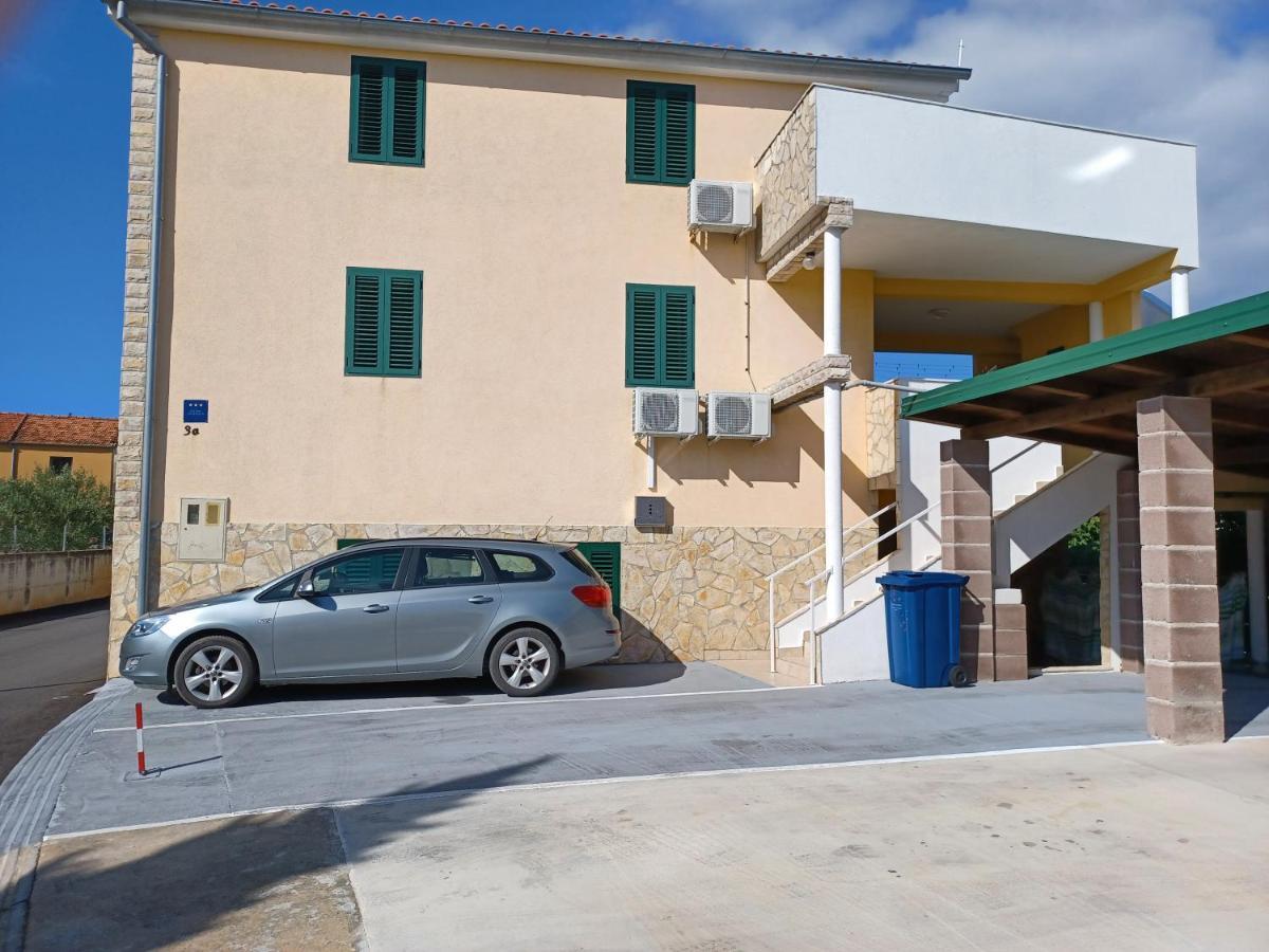 Apartmani Jakovljevic Μούρτερ Εξωτερικό φωτογραφία